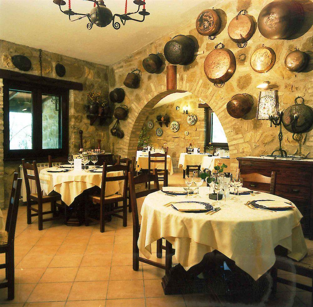 Hostal Santa Maria Degli Ancillotti Petrignano Exterior foto