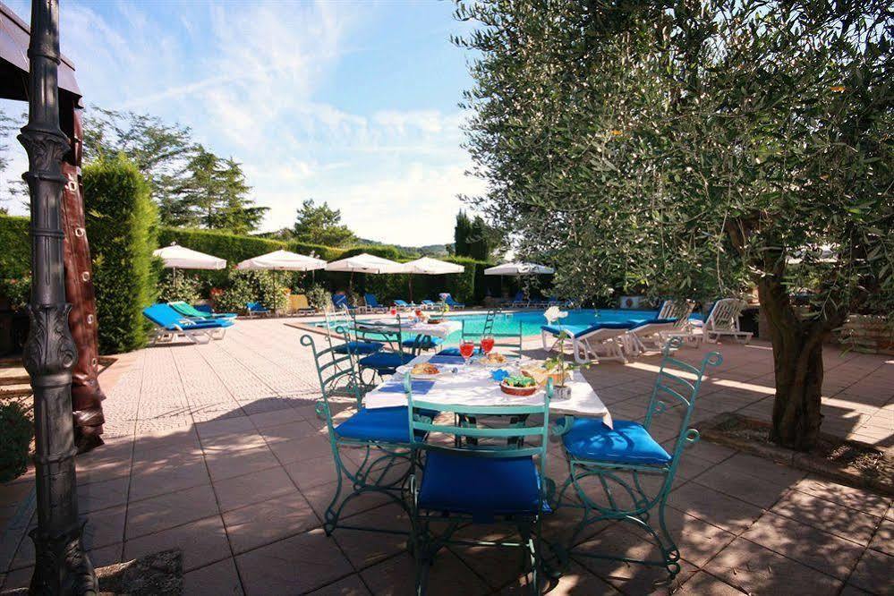 Hostal Santa Maria Degli Ancillotti Petrignano Exterior foto